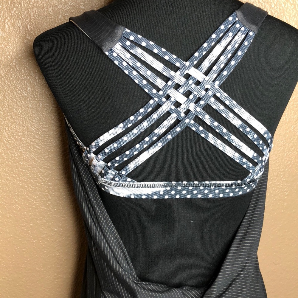 Lululemon wild tank size 8